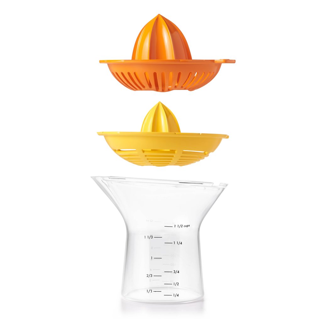 Spremiagrumi 2 in 1 in plastica con 2 pigne per agrumi piccoli e grandi OXO art 11263400