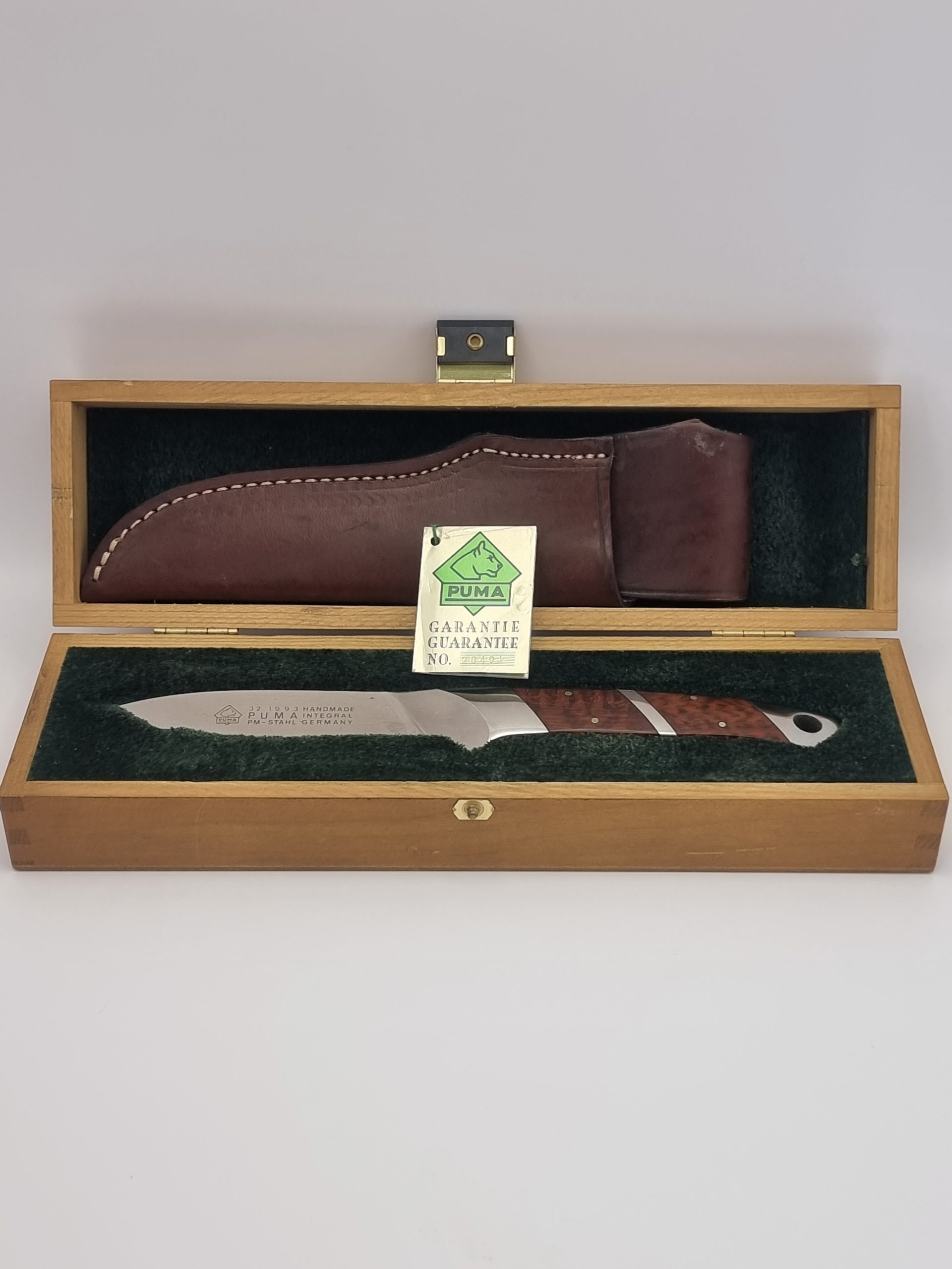 coltello puma acciaio sinterizzato forgiato design Peter Herbst